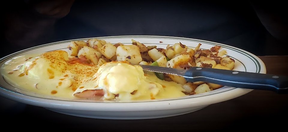 Eggs Benedict